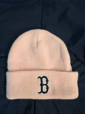 Pink Beanie Hat with 'B' Logo Boston Red Sox